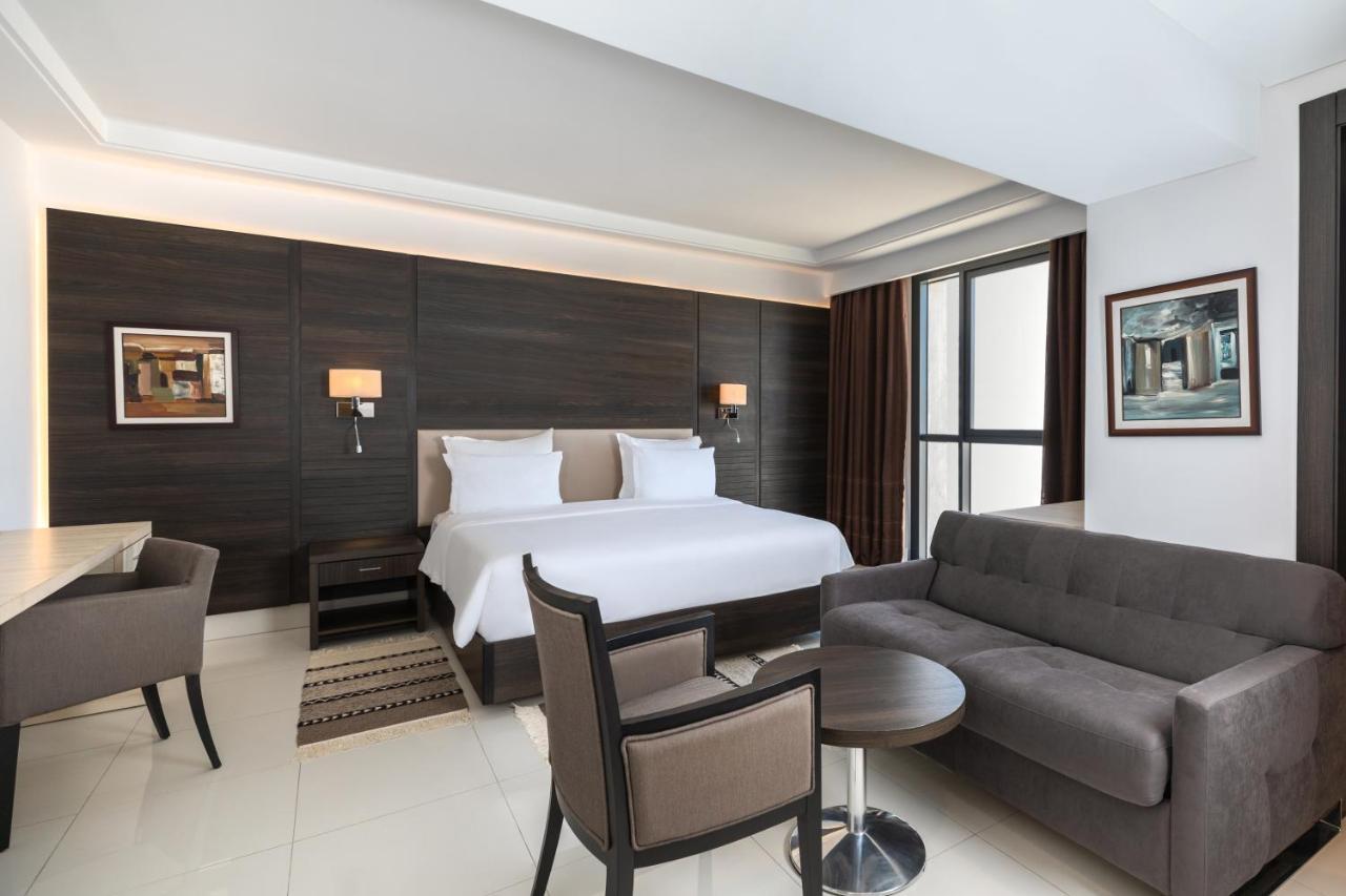 Radisson Hotel ספקס מראה חיצוני תמונה A suite at the hotel
