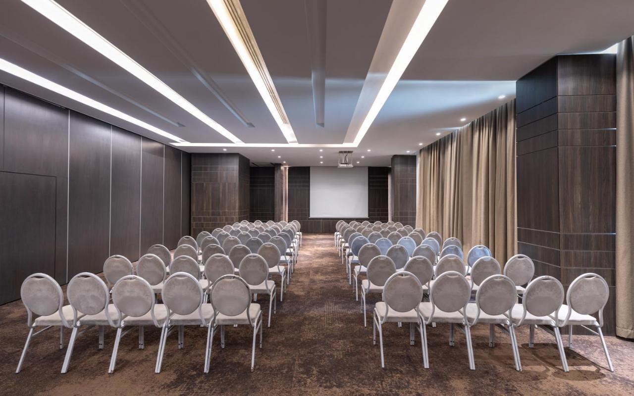 Radisson Hotel ספקס מראה חיצוני תמונה Meeting room